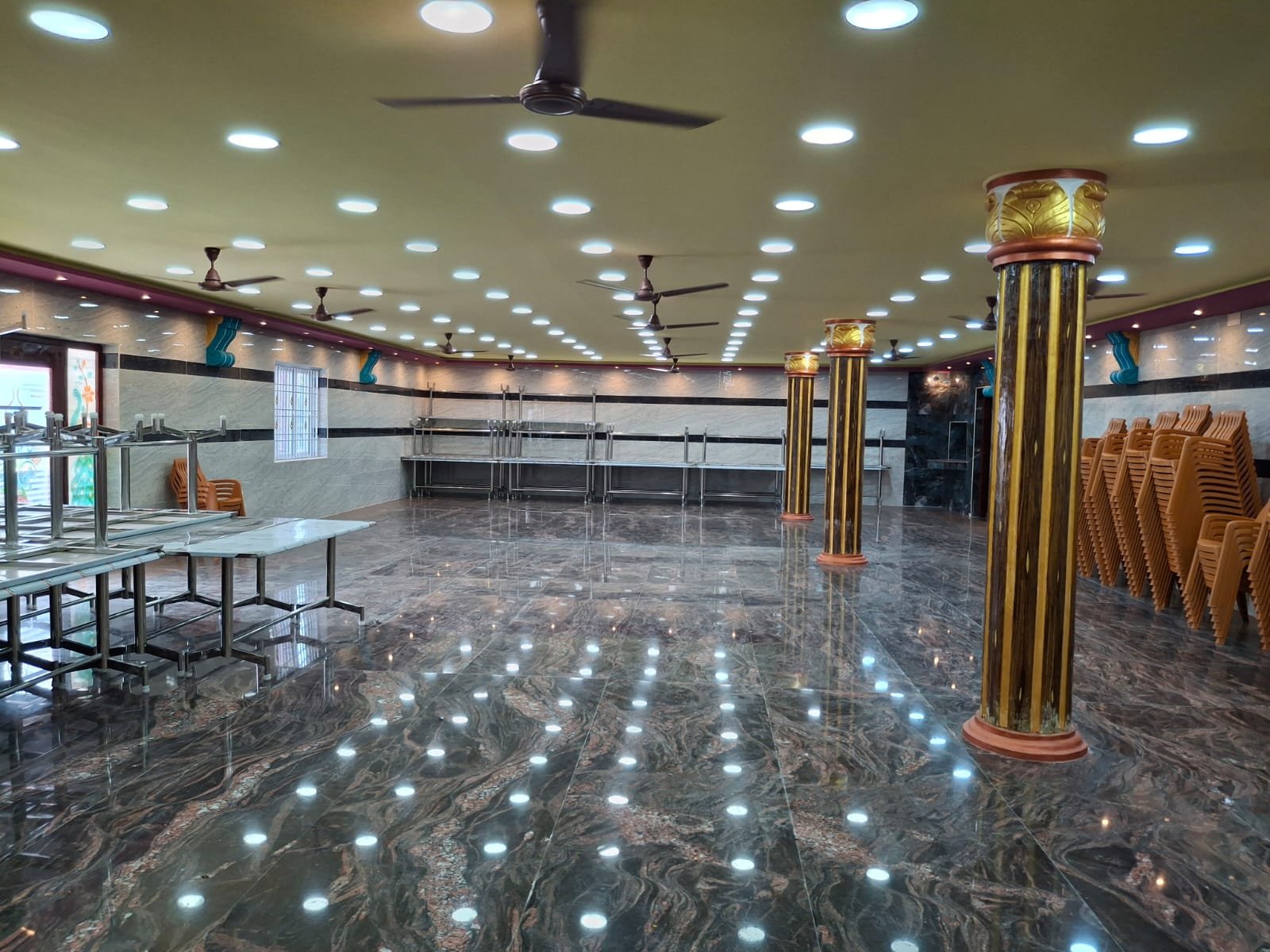Wedding mall for sale - Image 11