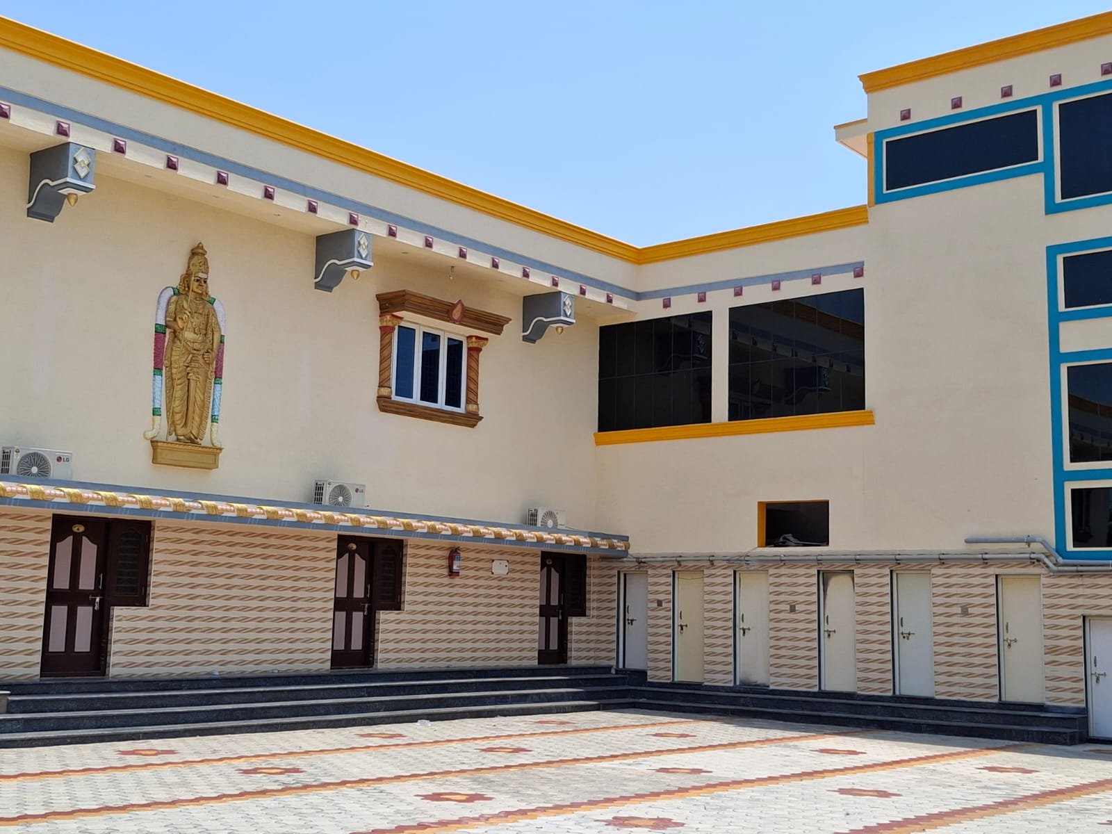 Wedding mall for sale - Image 2